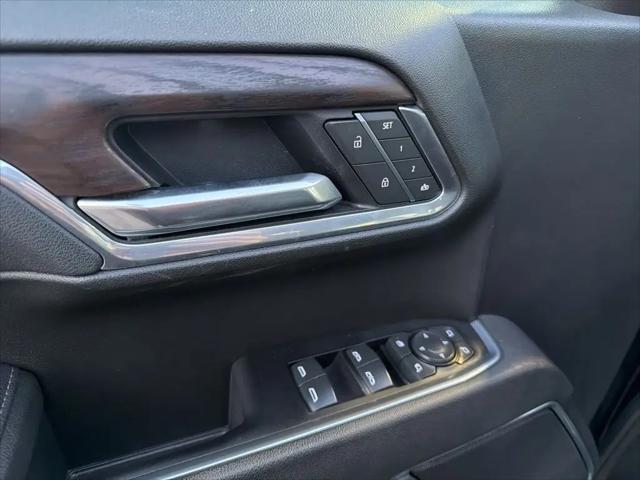 2025 GMC Sierra 1500 4WD Crew Cab Short Box SLT