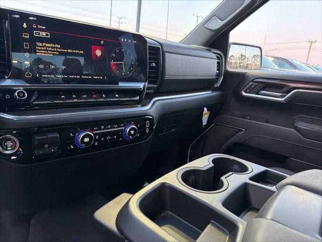 2025 GMC Sierra 1500 4WD Crew Cab Short Box SLT