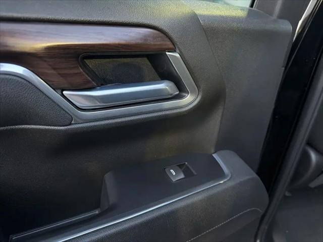2025 GMC Sierra 1500 4WD Crew Cab Short Box SLT