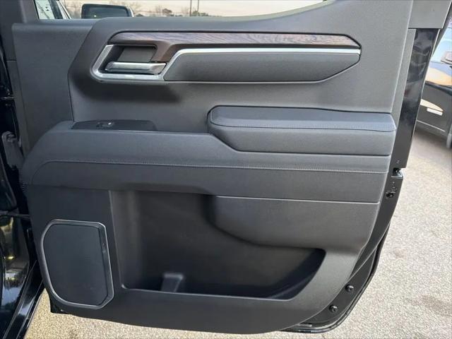2025 GMC Sierra 1500 4WD Crew Cab Short Box SLT