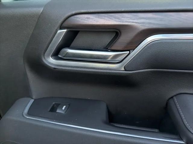 2025 GMC Sierra 1500 4WD Crew Cab Short Box SLT