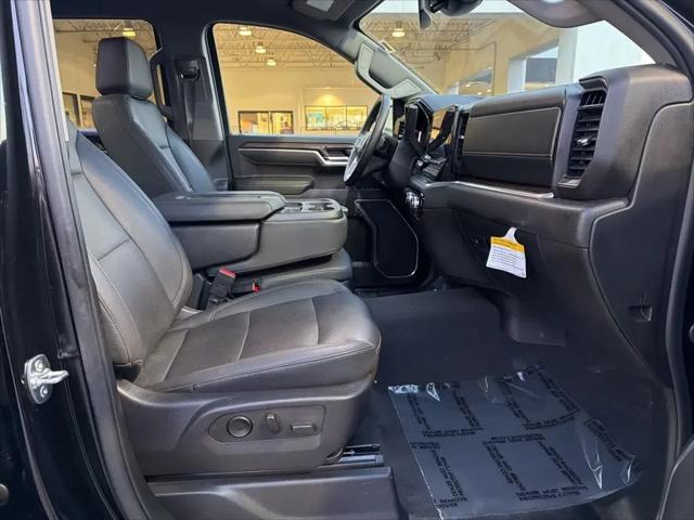 2025 GMC Sierra 1500 4WD Crew Cab Short Box SLT