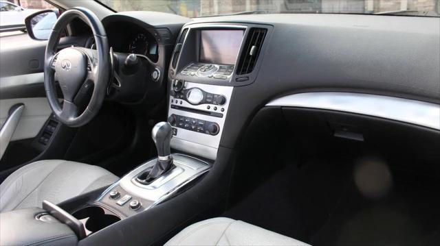 2011 INFINITI G37 G37