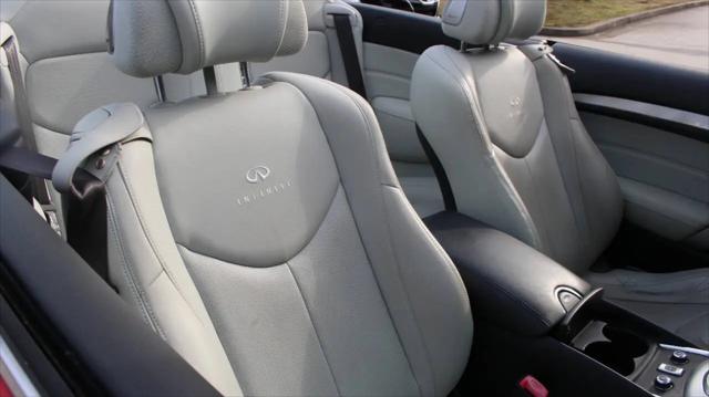 2011 INFINITI G37 G37