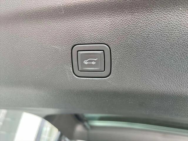 2023 GMC Yukon XL 4WD Denali