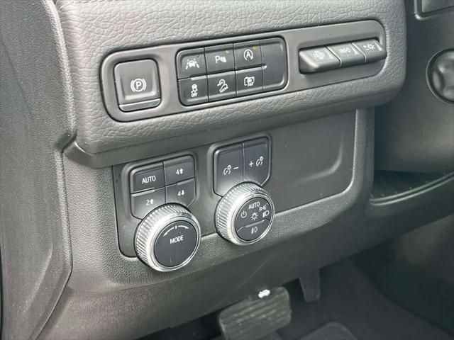 2023 GMC Yukon XL 4WD Denali
