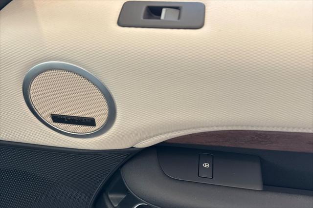 2026 Land Rover Discovery Dynamic SE