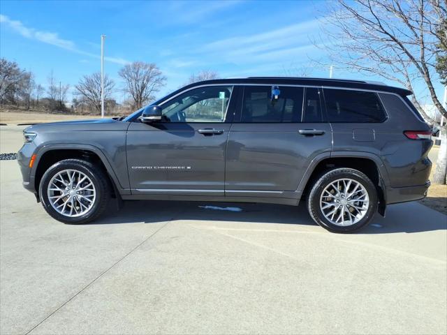 2022 Jeep Grand Cherokee L Summit 4x4