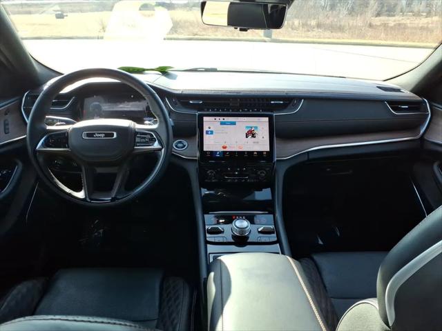 2022 Jeep Grand Cherokee L Summit 4x4
