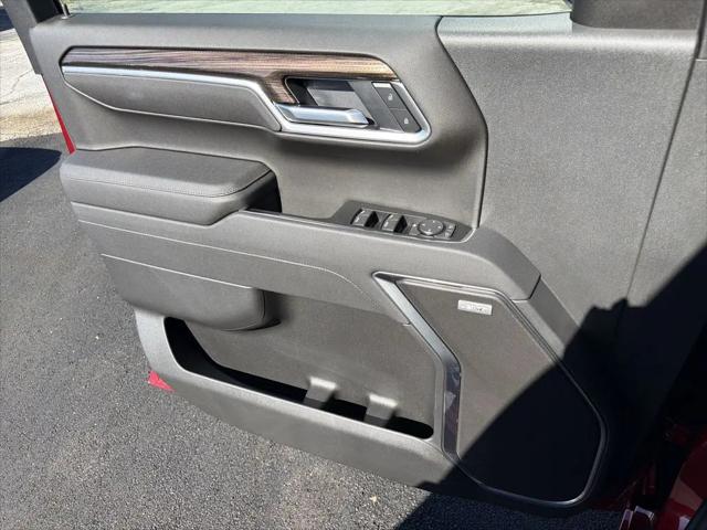 2026 Chevrolet Silverado 1500 4WD Crew Cab Short Bed RST