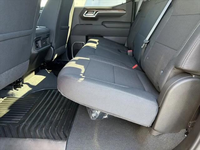 2026 Chevrolet Silverado 1500 4WD Crew Cab Short Bed RST