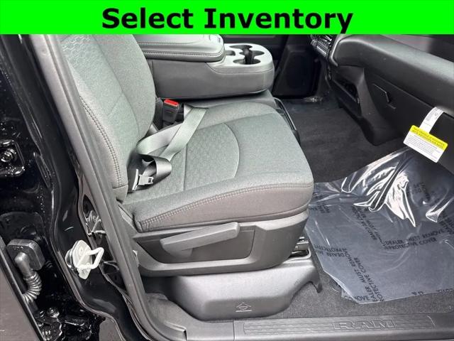 2026 Ram 2500 Black Express Crew Cab 4x4 6'4" Box