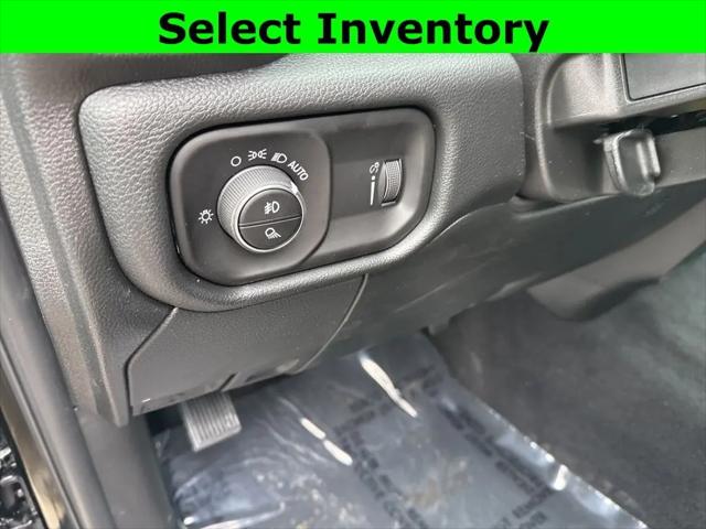 2026 Ram 2500 Black Express Crew Cab 4x4 6'4" Box