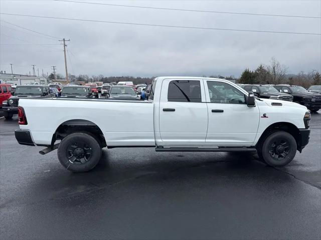 2026 Ram 3500 Tradesman Crew Cab 4x4 8 Box