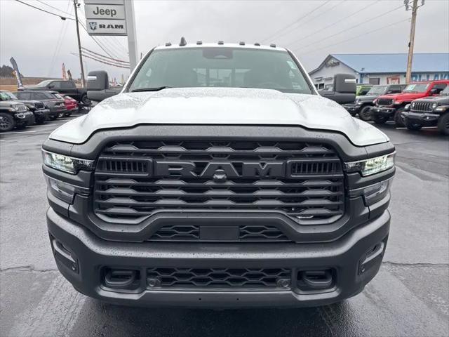 2026 Ram 3500 Tradesman Crew Cab 4x4 8 Box