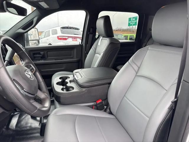 2026 Ram 3500 Tradesman Crew Cab 4x4 8 Box