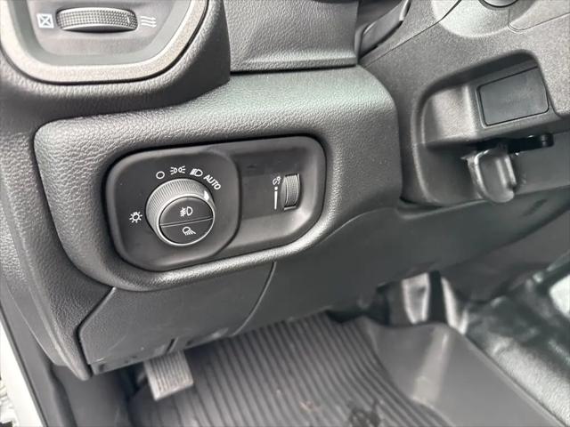 2026 Ram 3500 Tradesman Crew Cab 4x4 8 Box