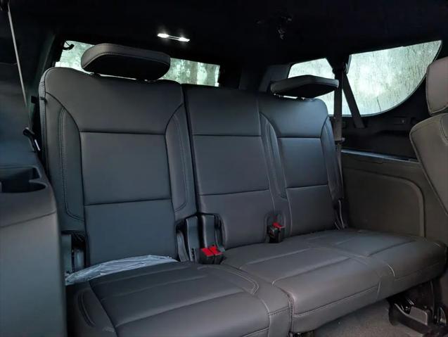 2026 Chevrolet Suburban LT, RWD