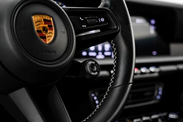 2022 Porsche 911 GT3 w/Touring Package
