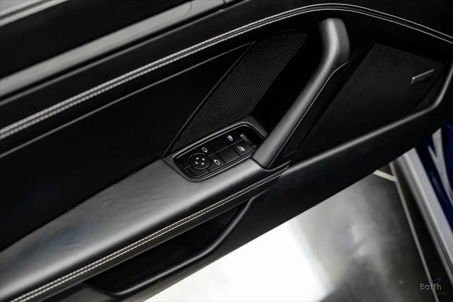 2022 Porsche 911 GT3 w/Touring Package
