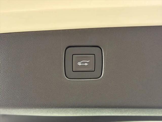 2026 Buick NV Preferred FWD
