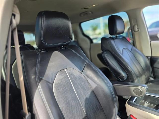 2021 Chrysler Pacifica Touring L