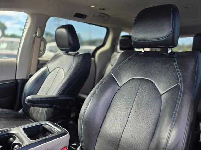 2021 Chrysler Pacifica Touring L