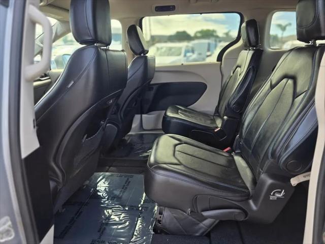 2021 Chrysler Pacifica Touring L