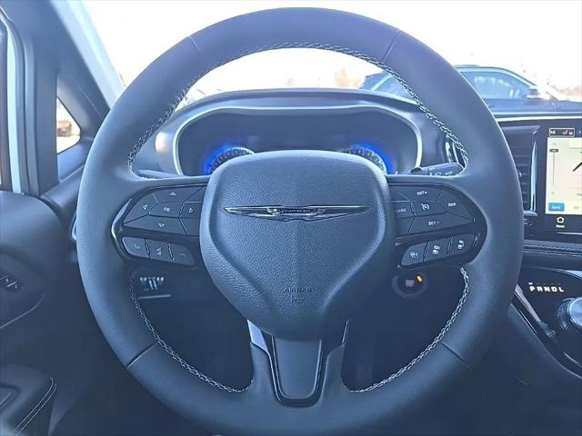2026 Chrysler Pacifica Select AWD