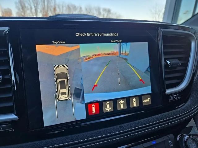 2026 Chrysler Pacifica Select AWD