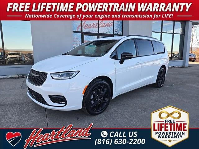 2026 Chrysler Pacifica Select AWD for sale in Excelsior Springs, MO