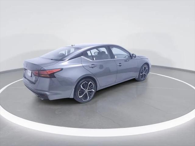 2025 Nissan Altima SR FWD