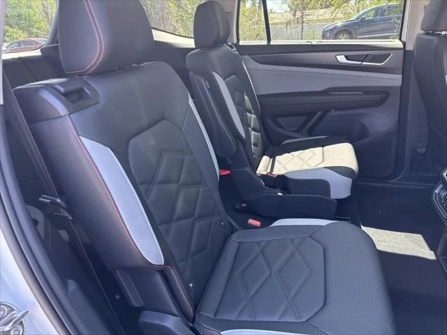 2026 Volkswagen Atlas Peak Edition