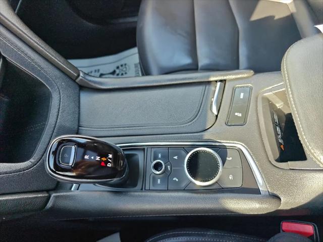 2023 Cadillac XT5 AWD Premium Luxury