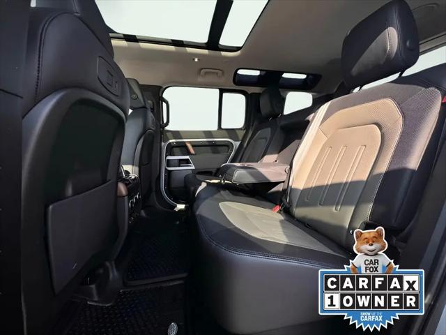 2022 Land Rover Defender 110 X-Dynamic SE