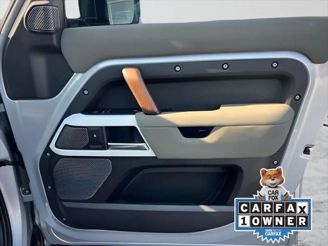 2022 Land Rover Defender 110 X-Dynamic SE