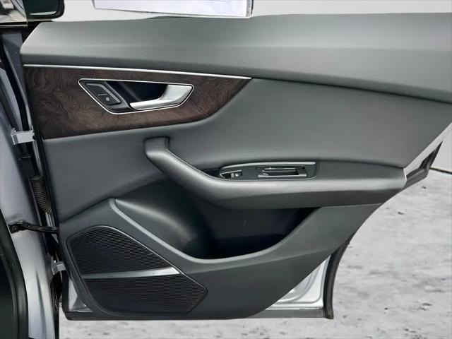 2020 Audi Q8 Premium Plus 55 TFSI quattro Tiptronic