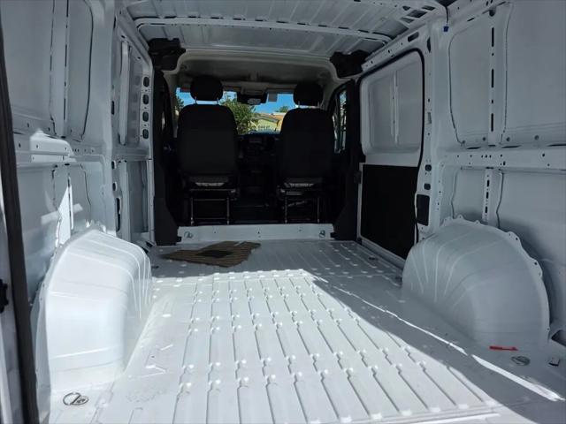 2026 Ram ProMaster Cargo Van Tradesman Low Roof 118" WB w/Pass Seat