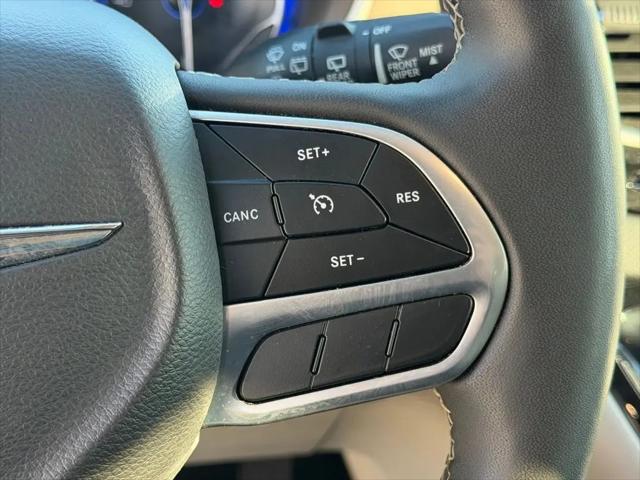 2022 Chrysler Voyager LX