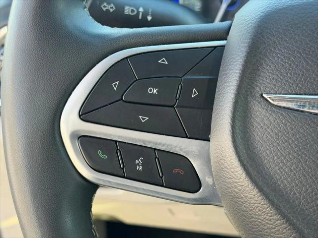 2022 Chrysler Voyager LX