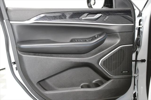 2023 Jeep Grand Cherokee Trailhawk