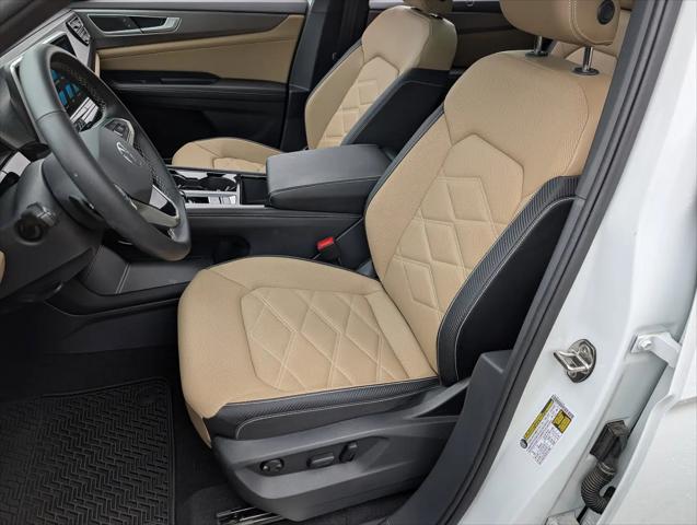 2025 Volkswagen Atlas Cross Sport 2.0T SE w/Technology