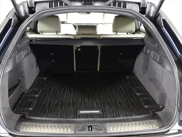 2023 Land Rover Range Rover Velar P340 R-Dynamic S MHEV