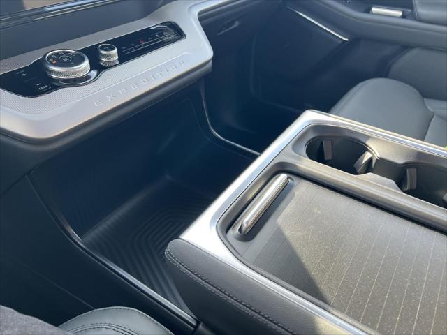 2026 Ford Expedition Max Active MAX