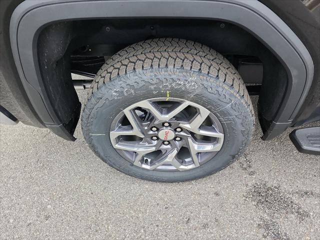 2026 GMC Sierra 1500 Crew Cab, Short Bed, SLT, 4WD
