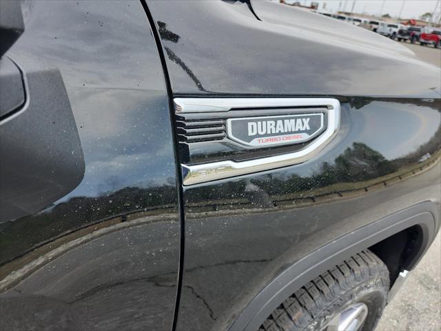 2026 GMC Sierra 1500 Crew Cab, Short Bed, SLT, 4WD