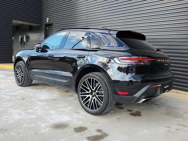 2025 Porsche Macan Unknown