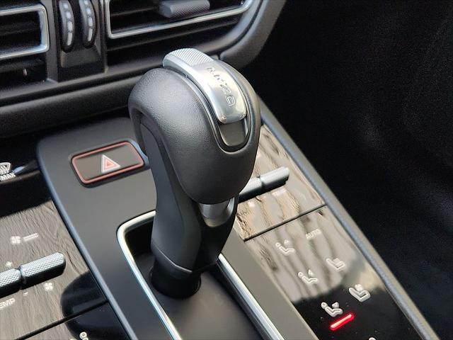 2025 Porsche Macan Unknown