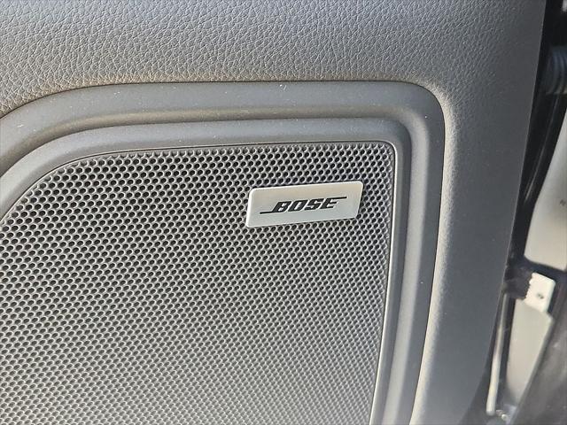 2025 Porsche Macan Unknown