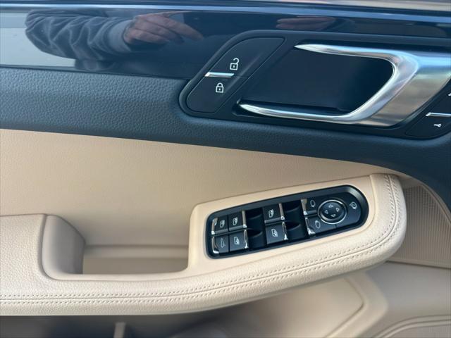 2026 Porsche Macan Unknown